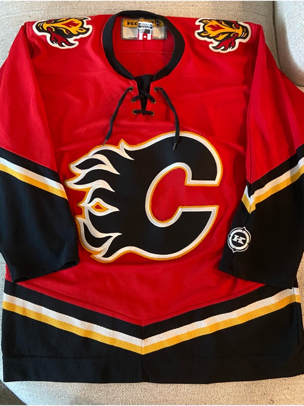Calgary Flames Men's Red Hockey Jersey - Classic Team Crest